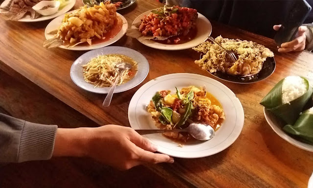 [Explore Jember] Mencicipi Gurame Terenak di Resto Azkiya