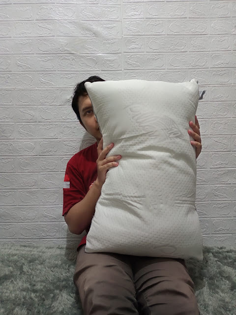 109 Pillow: Bantal Ternyaman Setelah Pangkuan Ibunda dan Bahu Pasangan 109 Pillow: Bantal Ternyaman Setelah Pangkuan Ibunda dan Bahu Pasangan