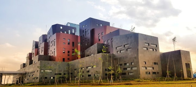 universitas di jawa timur