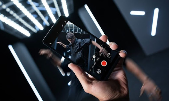 Display ASUS ROG Phone 8 Display ASUS ROG Phone 8